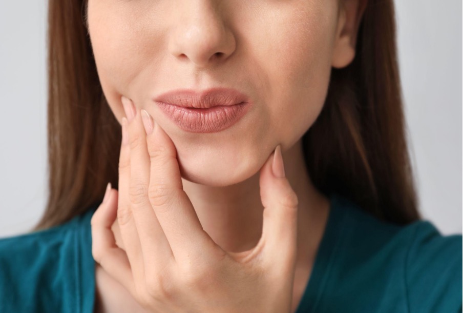 Reasons Why Your Tooth Hurts After Eating and What to Do About It